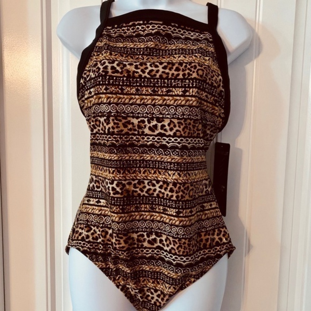 Miraclesuit swimsuit NWT size 10 animal pr…